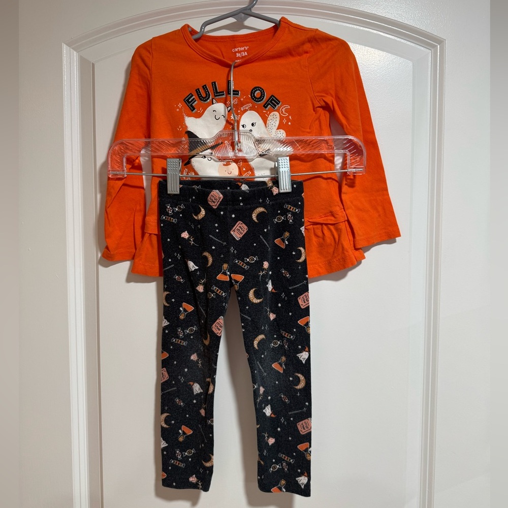 Carter’s Halloween “Full of Treats” Matching Set